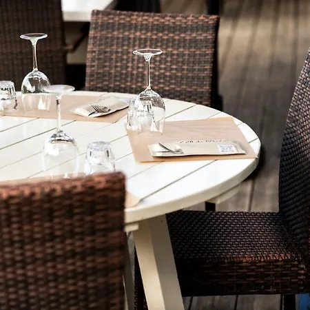 Logis De L'ocean מולייטס-אה-מא